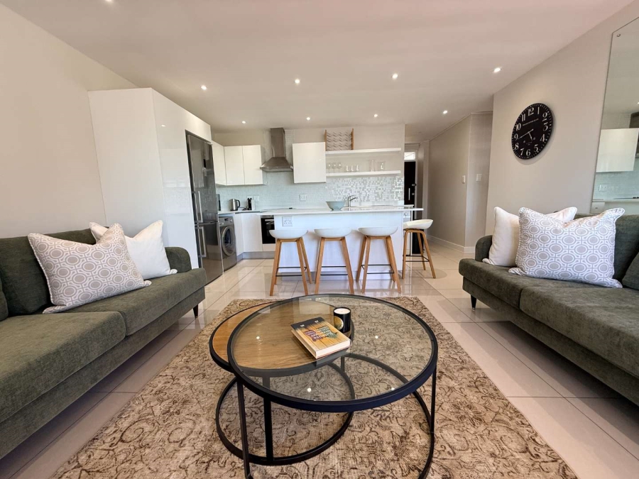 To Let 2 Bedroom Property for Rent in Green Point Western Cape